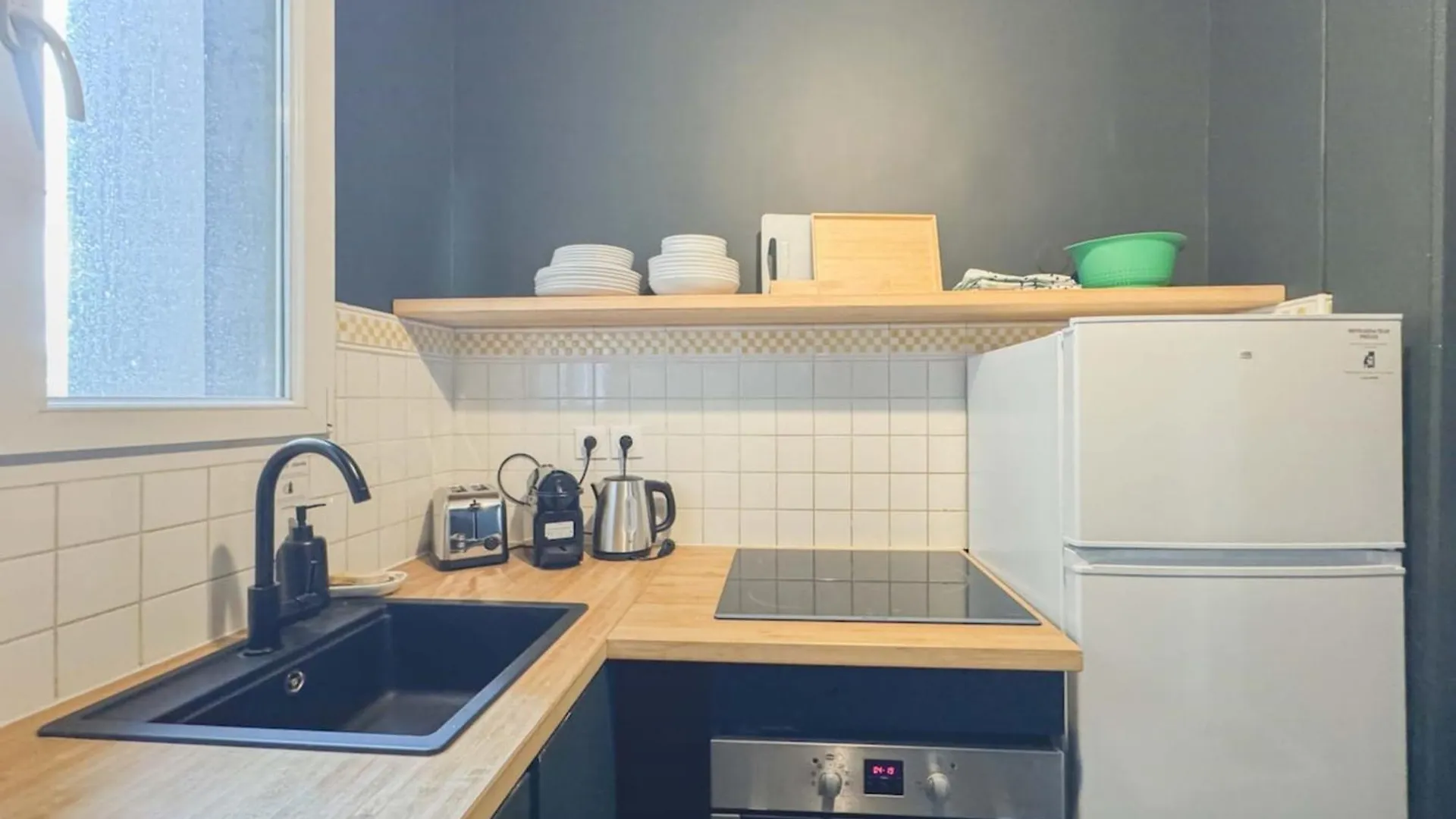 Flexliving - Room - Lamarck Paris 0*,  France